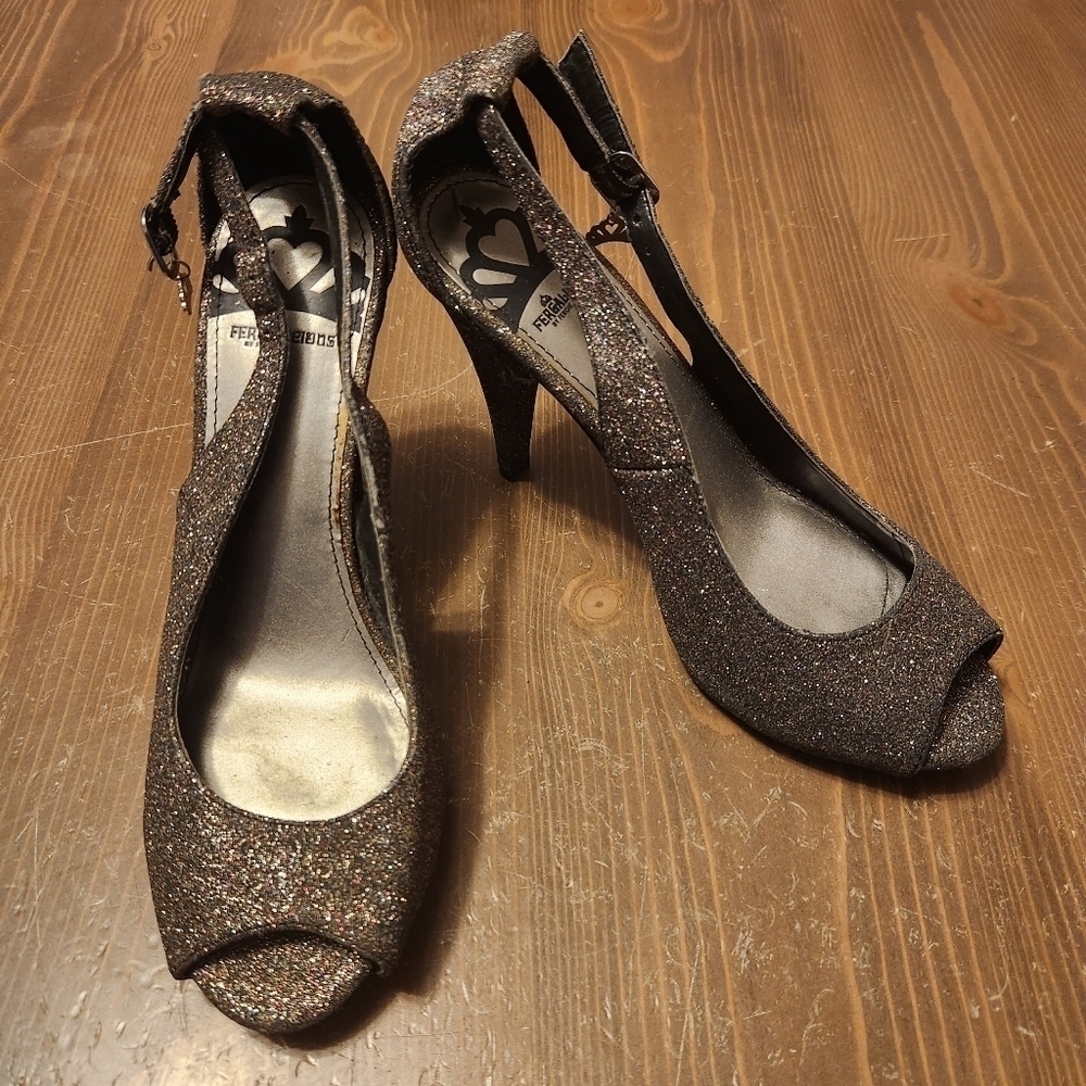 Fergalicious by Fergie Women's Heels Size 7.5M Open Toe Sling Back Mona T 4"